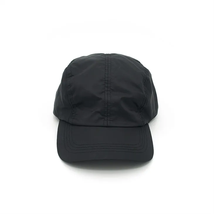 Svartar pólýesterhettur