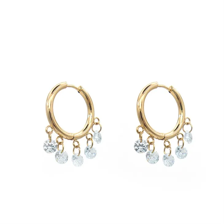 Gull fínir eyrnalokkar