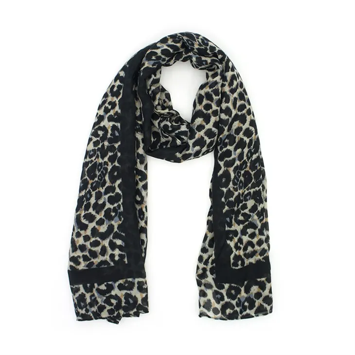 Leopard prentaður trefil S080