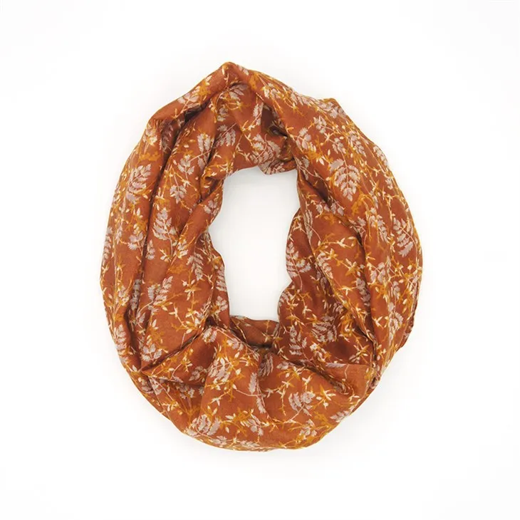 Rauðir blómklútar fyrir konur