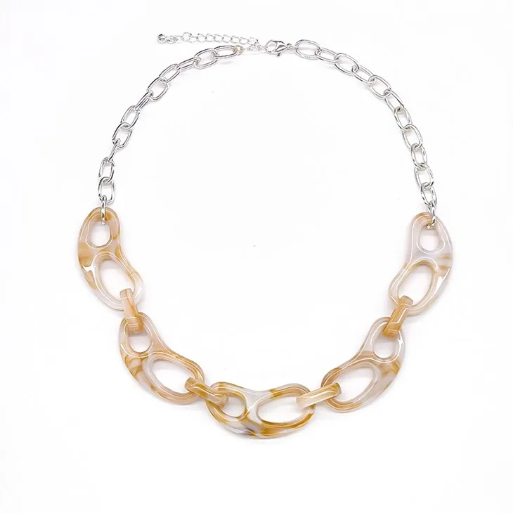 Silfur djarft Hálsmen